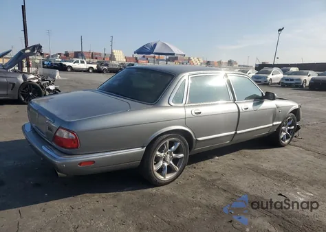 2002 Jaguar Xjr из США, поврежденный, VIN SAJDA15B12MF49401